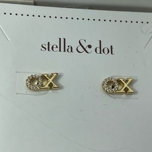 Stella & Dot Gold XO Stud Earring NWT